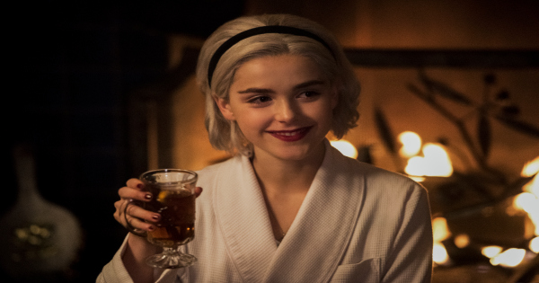 a midwinters tale, chilling adventures of sabrina, tv show, horror, supernatural, kiernan shipka, review, netflix