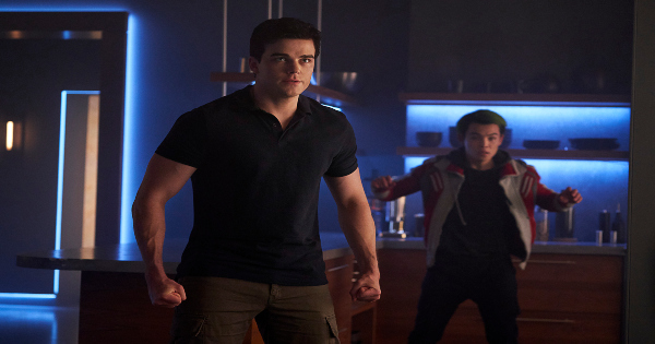 fallen, titans, tv show, action, adventure, drama, season 2, review, dc universe, warner bros television