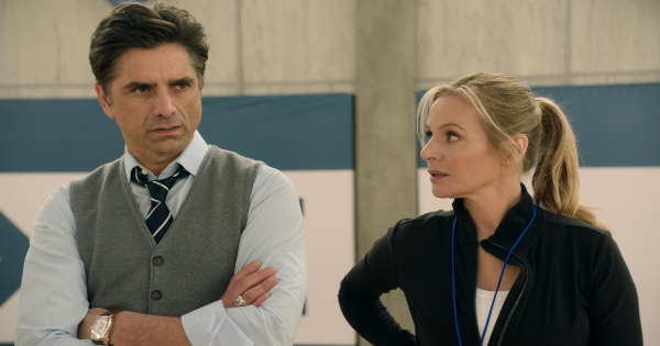beth macbeth, big shot, tv show, sports, drama, season 1, review, disney plus