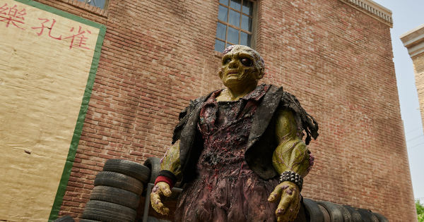the toxic avenger, black comedy, superhero, peter dinklage, jacob tremblay, kevin bacon, elijah wood, review, legendary pictures, cineverse