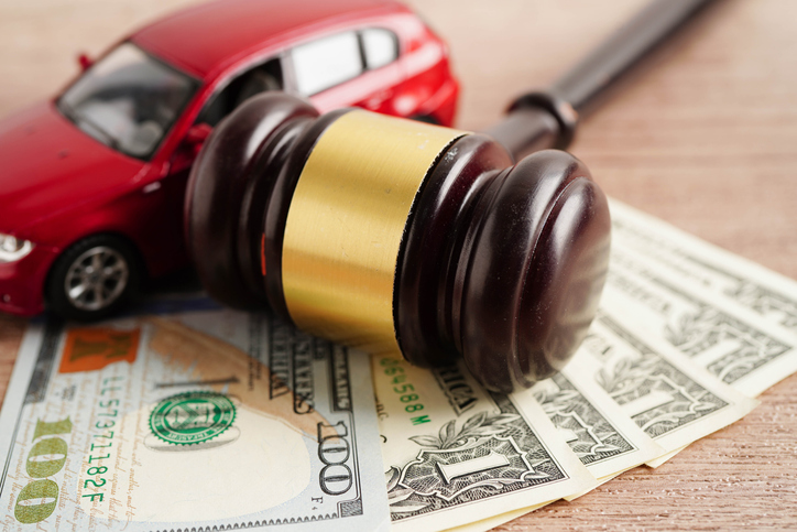 Common Causes of Car Accidents in Madison and When to Contact a Lawyer