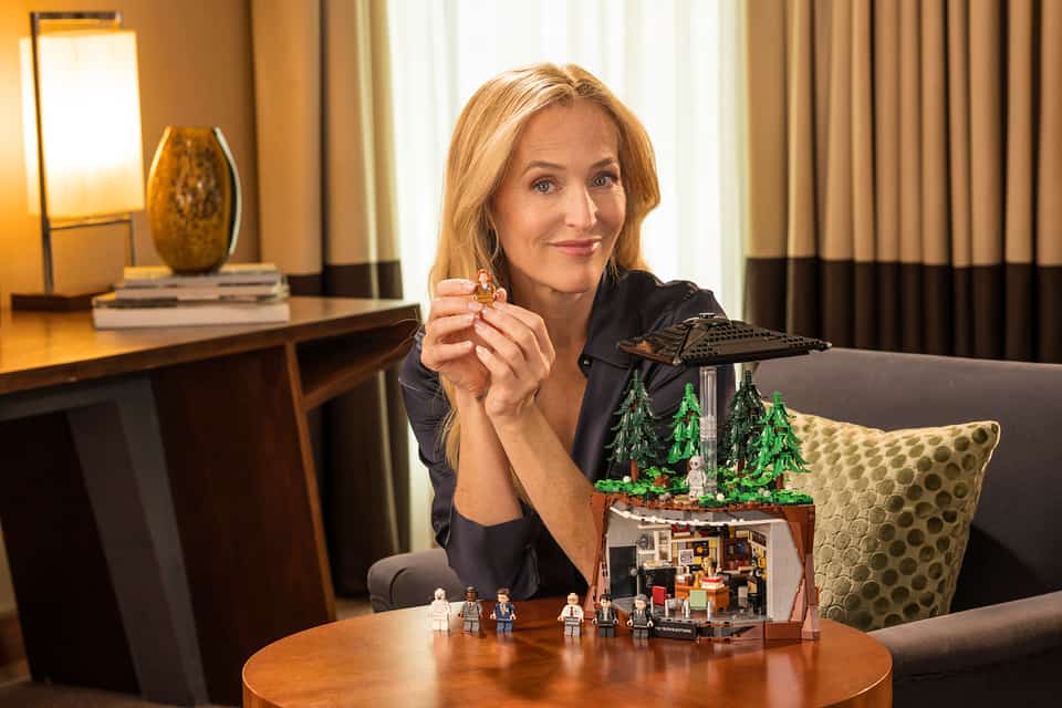 The LEGO Group Partners With Gillian Anderson to Unveil the LEGO® Ideas ‘The X-Files’ Set.