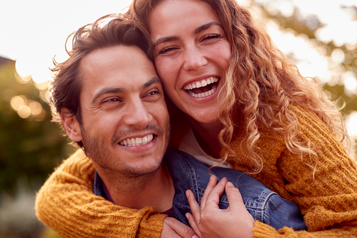 10 Daily Habits of Happy Couples (Backed by Research)