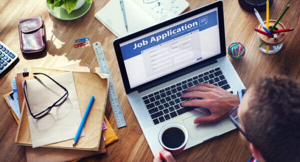 The Best Day and Time to Apply for a Job Online
